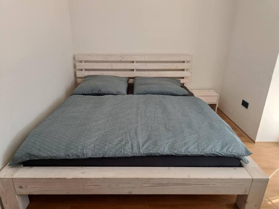 Ferienwohnung Cervena Cesta Kunovice Exterior foto