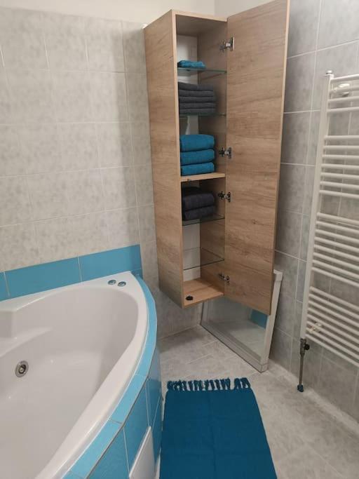 Ferienwohnung Cervena Cesta Kunovice Exterior foto